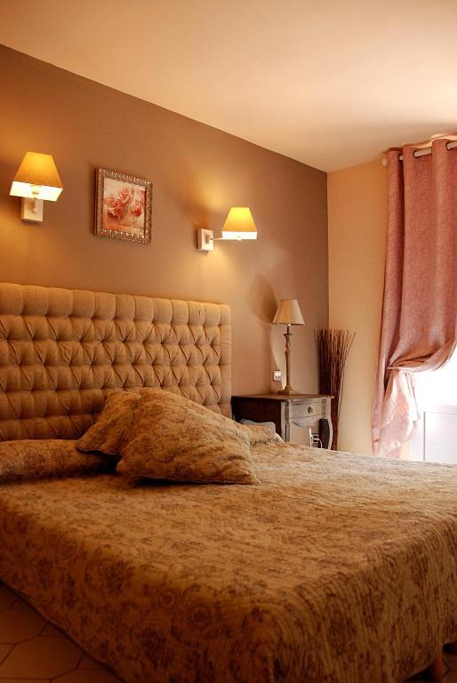 Hotel Les Mazets Des Roches Тараскон Номер фото