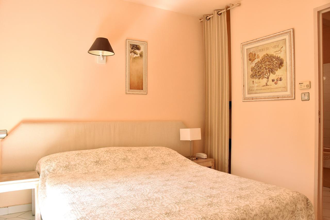 Hotel Les Mazets Des Roches Тараскон Экстерьер фото