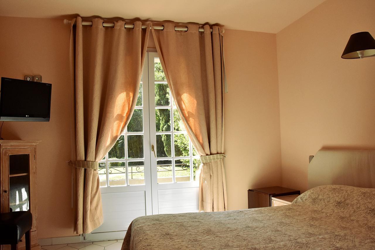 Hotel Les Mazets Des Roches Тараскон Экстерьер фото