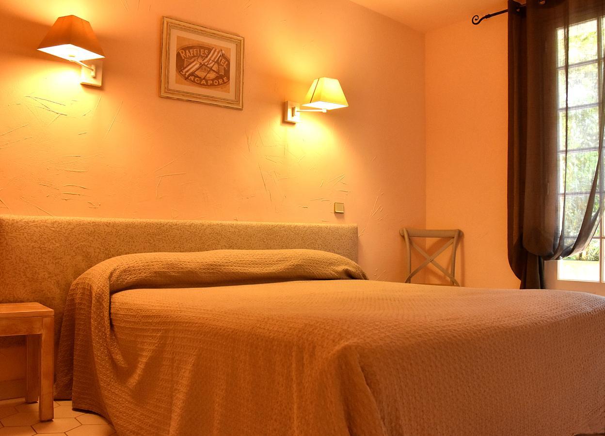 Hotel Les Mazets Des Roches Тараскон Экстерьер фото