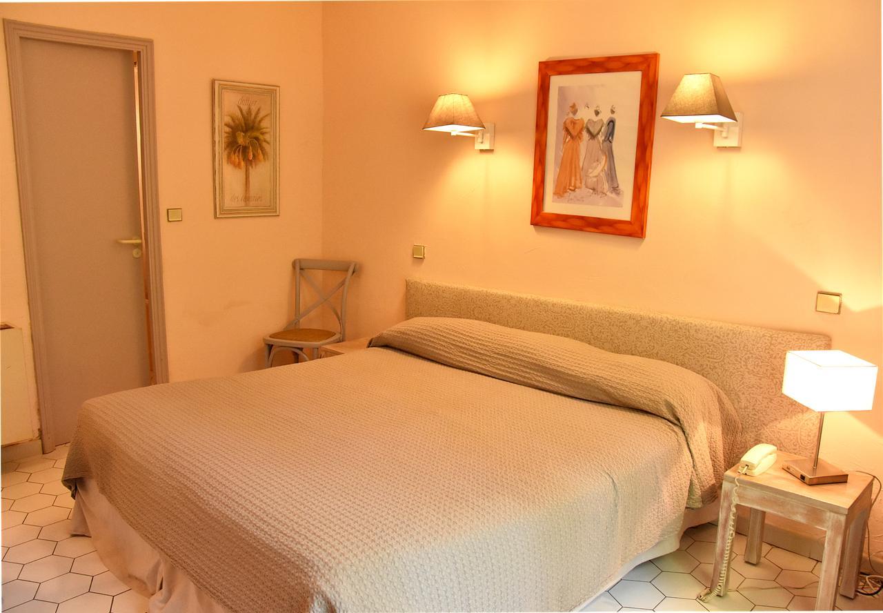 Hotel Les Mazets Des Roches Тараскон Экстерьер фото